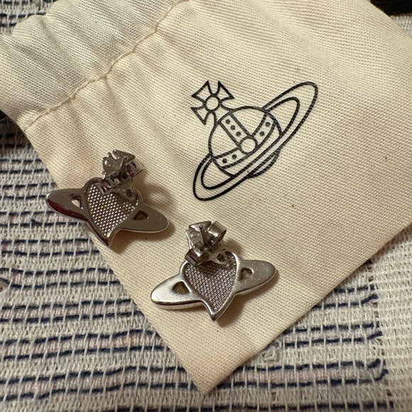 Vivienne Westwood Diamante Heart Earrings - Picture 4 of 8